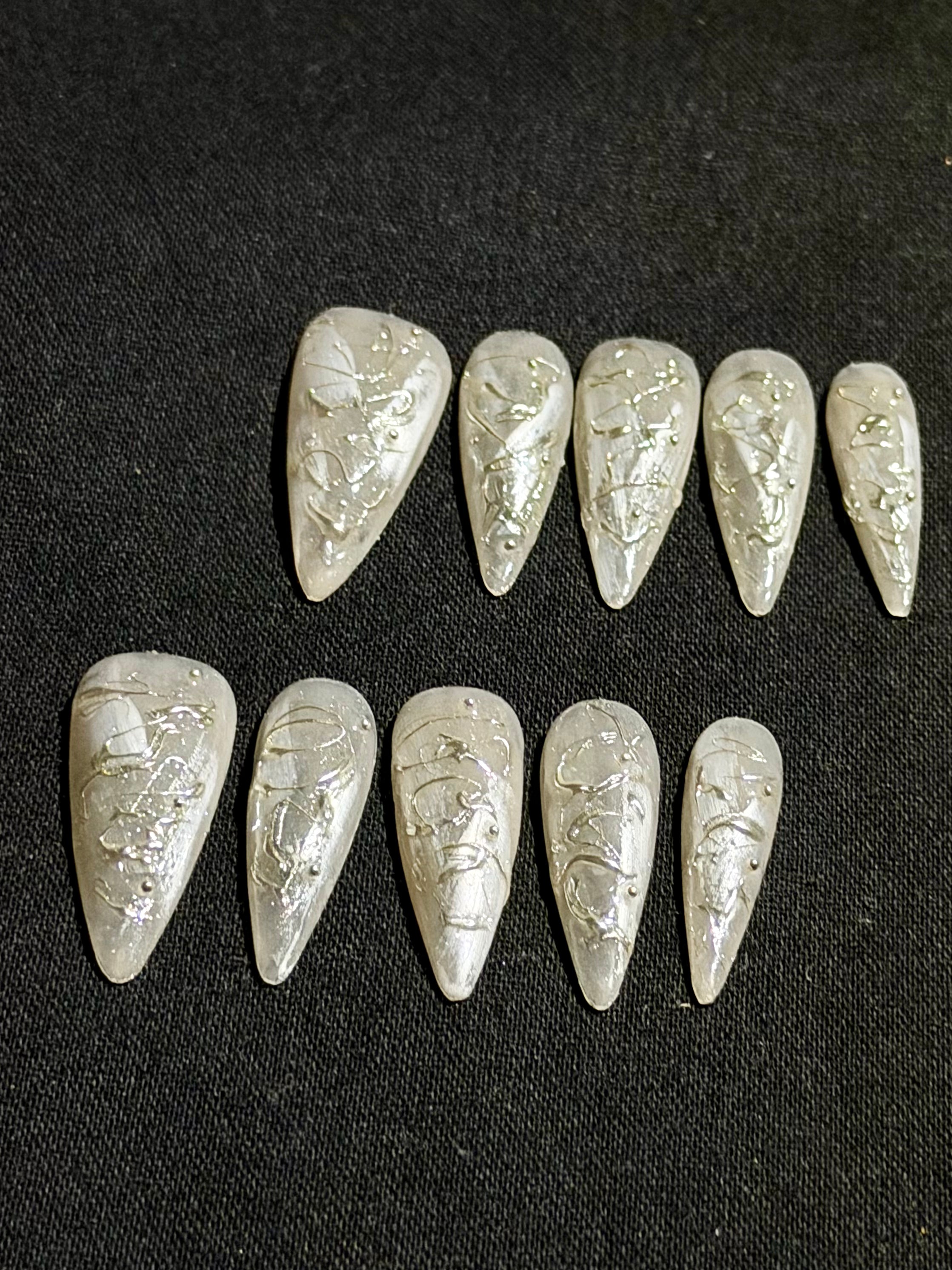 Throne of Silver – Celestial Shimmer Press-On Nails