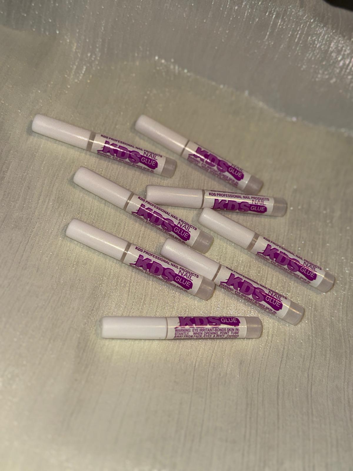 Revelation – Pearlescent Glow Nails